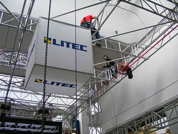 Installazione-americana-per-palchi-bologna